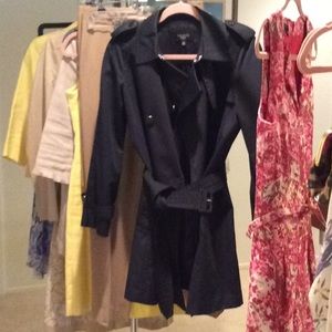 Classic navy blue short trench